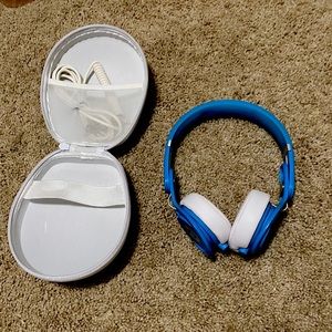 LIMITED EDITION BEATS MIXR